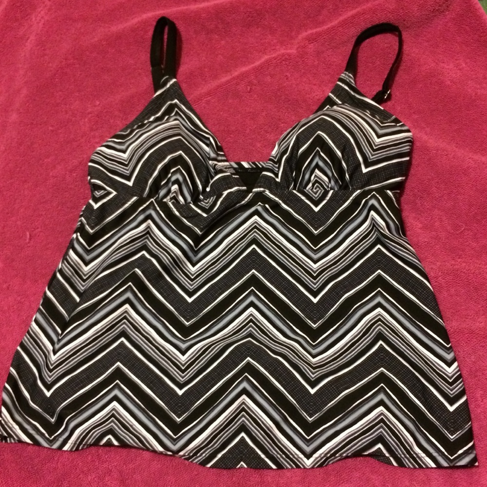 NWT tankini top